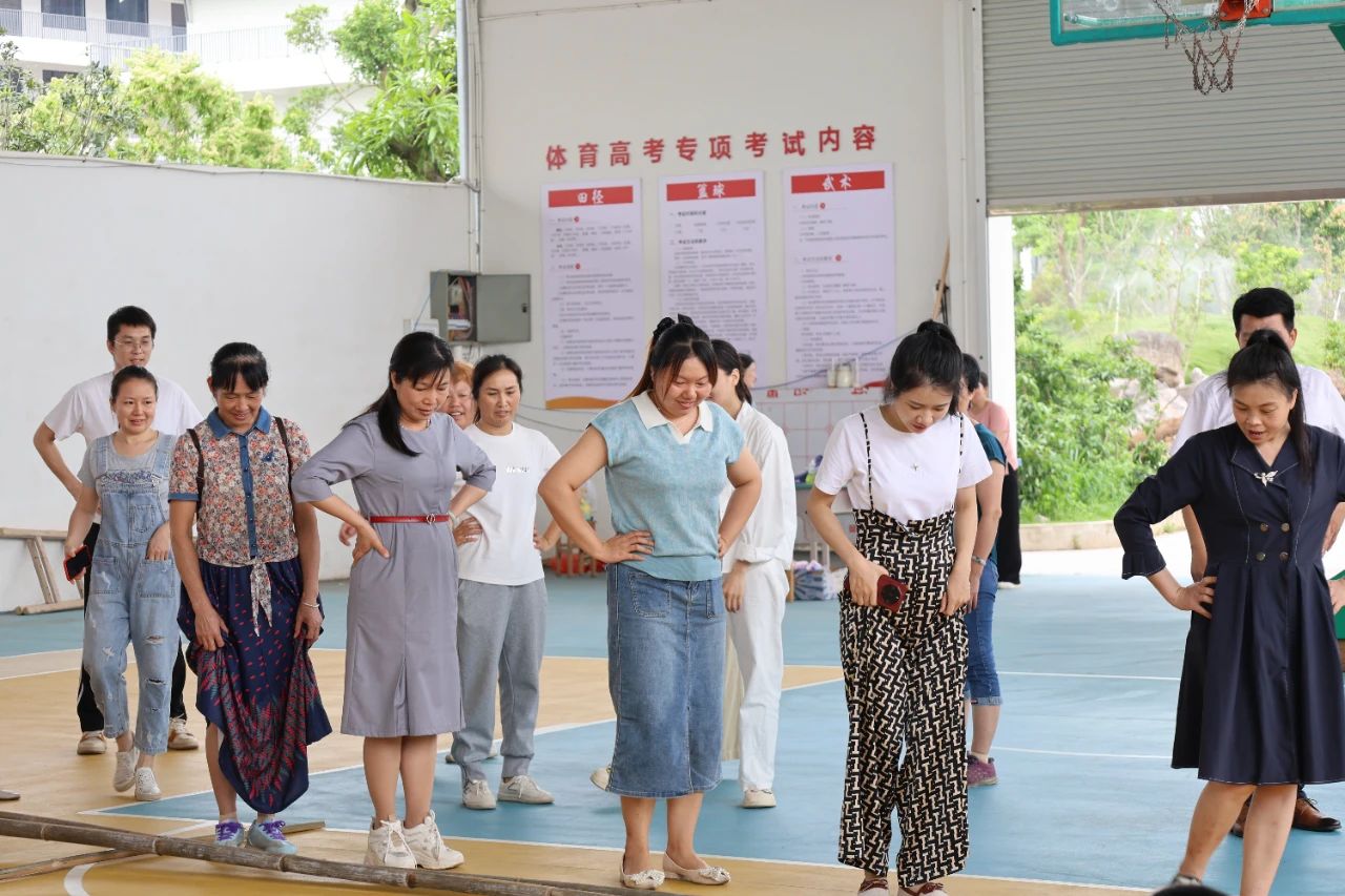 我校举行“五一”国际劳动节教职工游园活动 丨 TIYU