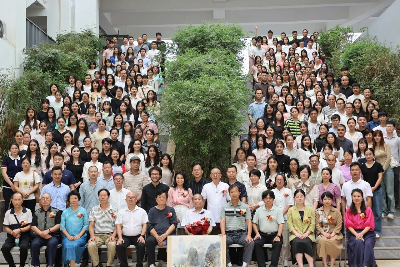桂平市中小学美术教师水彩画专题培训活动暨大藤峡水彩画社成立仪式在我校顺利举行 丨 TIYU
